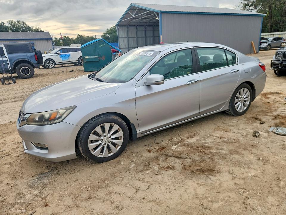 70987846 :رقم المزاد ، 1HGCR2F75DA098754 vin ، 2013 Honda Accord مزاد بيع