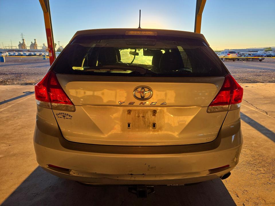 71731636 :رقم المزاد ، 4T3ZA3BB2BU042138 vin ، 2011 Toyota Venza مزاد بيع