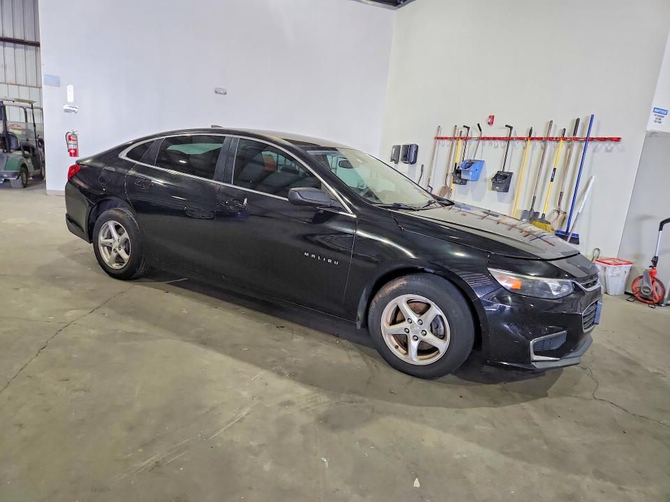 70900366 :رقم المزاد ، 1G1ZB5ST2HF158296 vin ، 2017 Chevrolet Malibu مزاد بيع