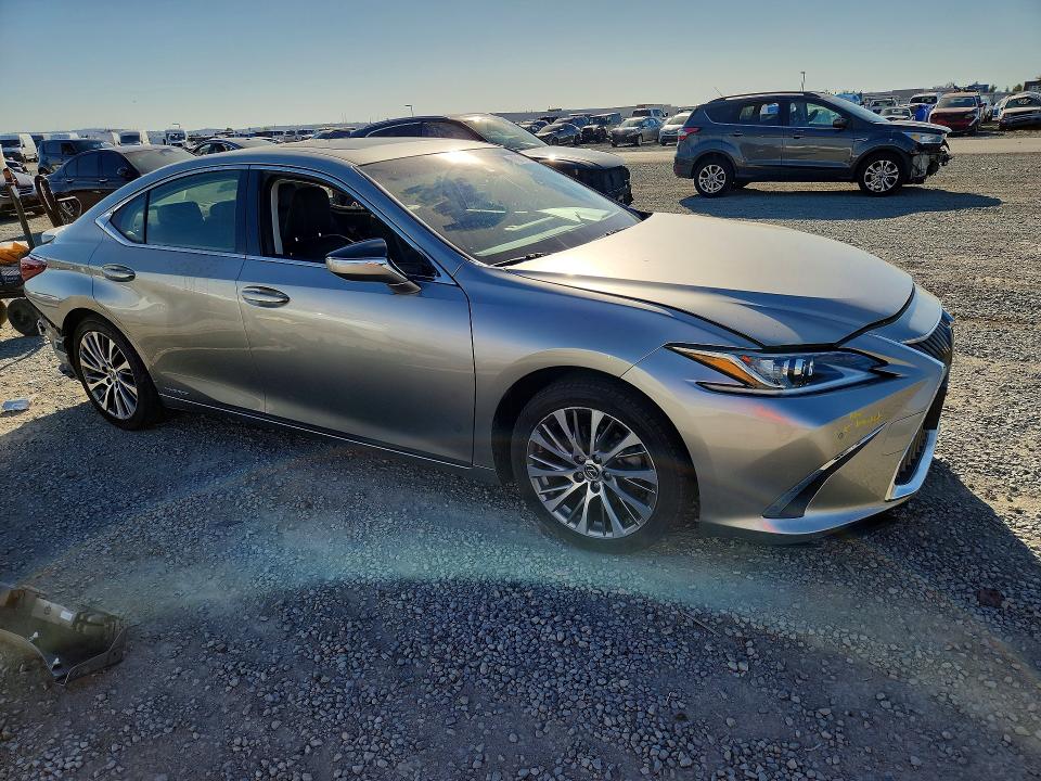 71687146 :رقم المزاد ، JTHB21B19K2034751 vin ، 2019 Lexus Es مزاد بيع