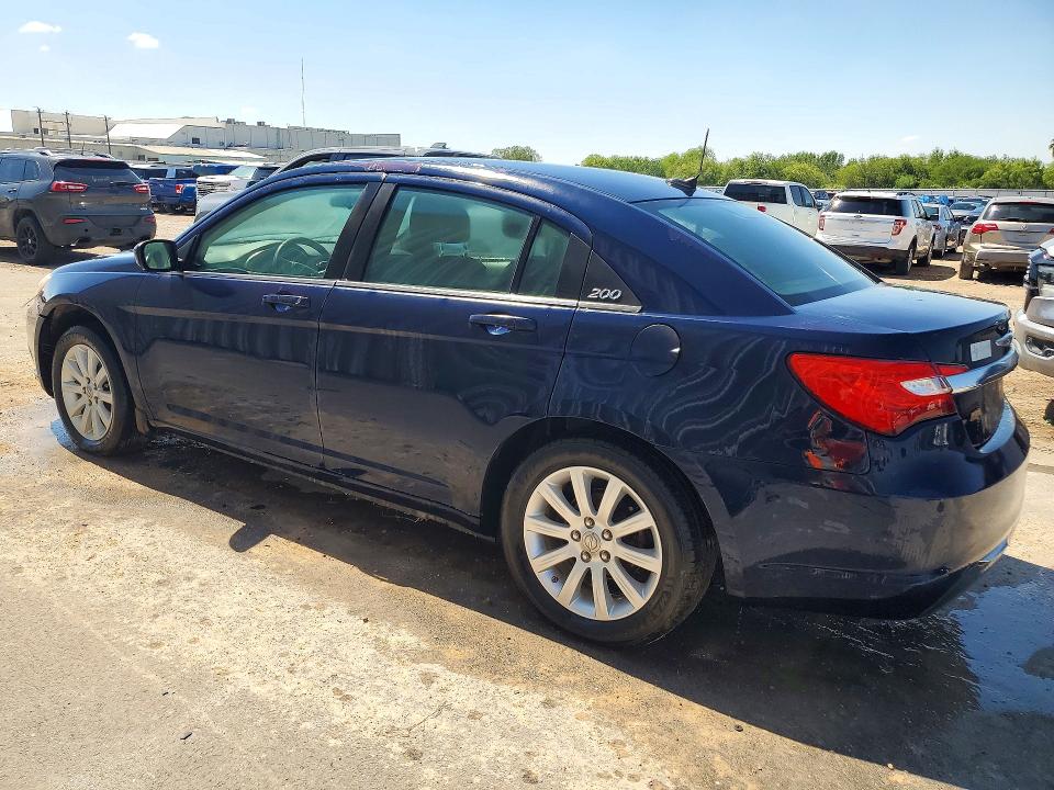 72626286 :رقم المزاد ، 1C3CCBBB7EN185094 vin ، 2014 Chrysler 200 مزاد بيع
