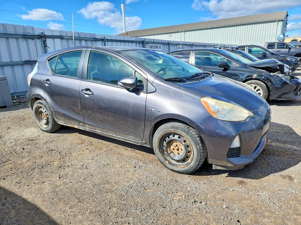Продажа на аукционе авто 2013 Toyota Prius C, vin: JTDKDTB31D1040819, номер лота: 71233726