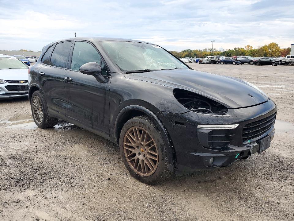 2017 Porsche Cayenne მანქანა იყიდება აუქციონზე, vin: WP1AA2A27HKA81932, აუქციონის ნომერი: 72685116