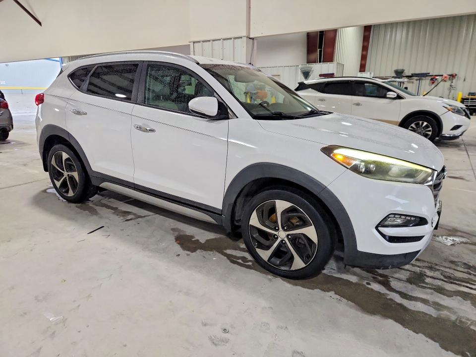 Продажа на аукционе авто 2017 Hyundai Tucson, vin: KM8J33A2XHU333030, номер лота: 71451566