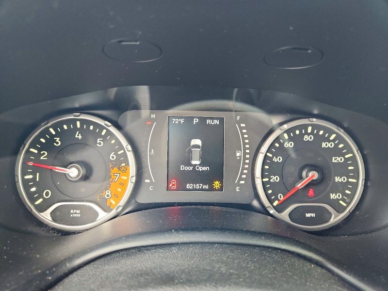 2015 Jeep Renegade მანქანა იყიდება აუქციონზე, vin: ZACCJBBT0FPB67580, აუქციონის ნომერი: 71034166