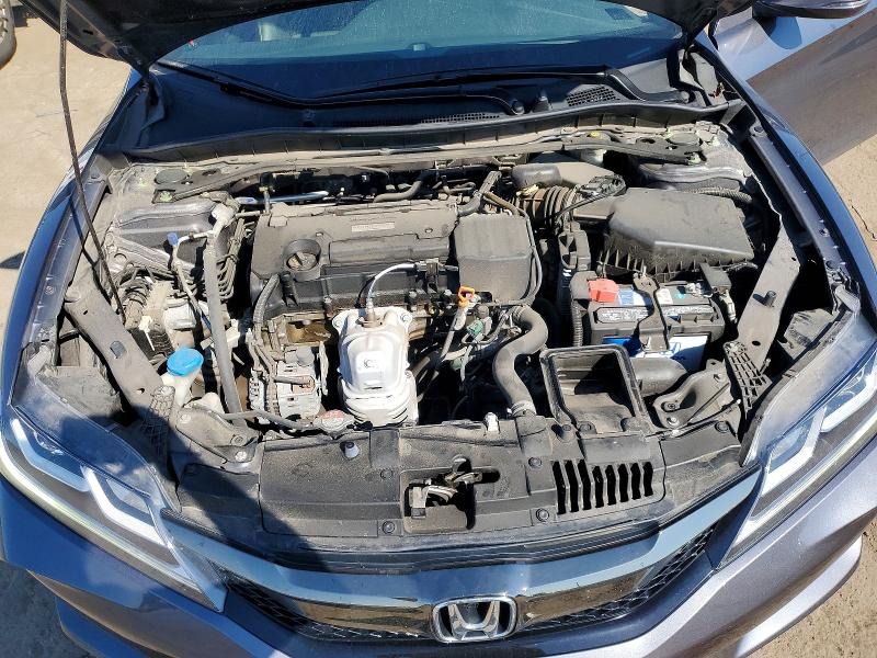 71929546 :رقم المزاد ، 1HGCT1B8XHA005999 vin ، 2017 Honda Accord مزاد بيع