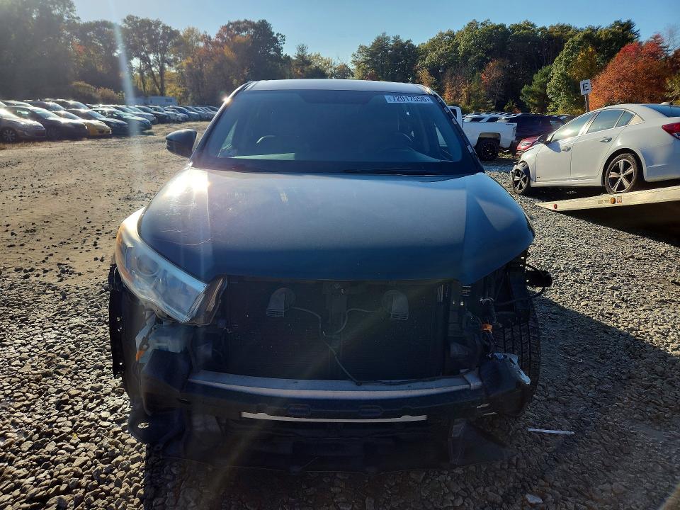 Продажа на аукционе авто 2014 Toyota Highlander, vin: 5TDBKRFH3ES039707, номер лота: 72017556