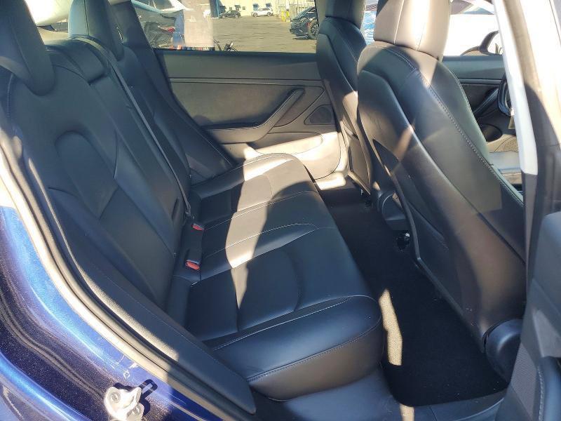 Продаж на аукціоні авто 2018 Tesla Model 3, vin: 5YJ3E1EA7JF102534, номер лоту: 71868536