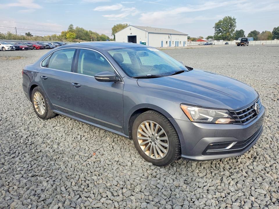 Продажа на аукционе авто 2016 Volkswagen Passat, vin: 1VWBT7A33GC047904, номер лота: 71422756