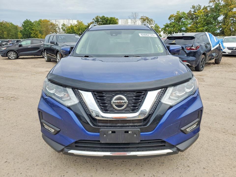 Продаж на аукціоні авто 2018 Nissan Rogue, vin: 5N1AT2MV6JC706995, номер лоту: 69882126