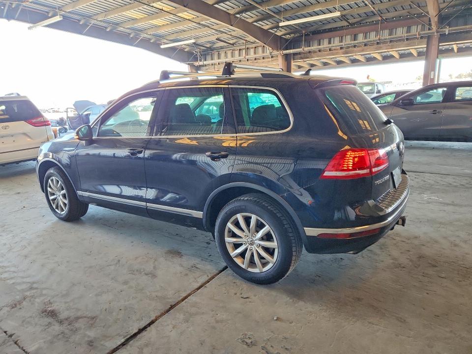 2017 Volkswagen Touareg მანქანა იყიდება აუქციონზე, vin: WVGEF7BP9HD003115, აუქციონის ნომერი: 71831456