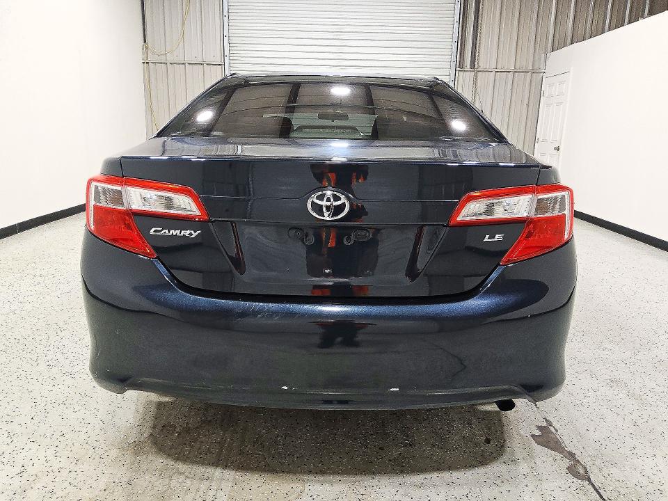 72391026 :رقم المزاد ، 4T1BF1FK7CU103818 vin ، 2012 Toyota Camry مزاد بيع