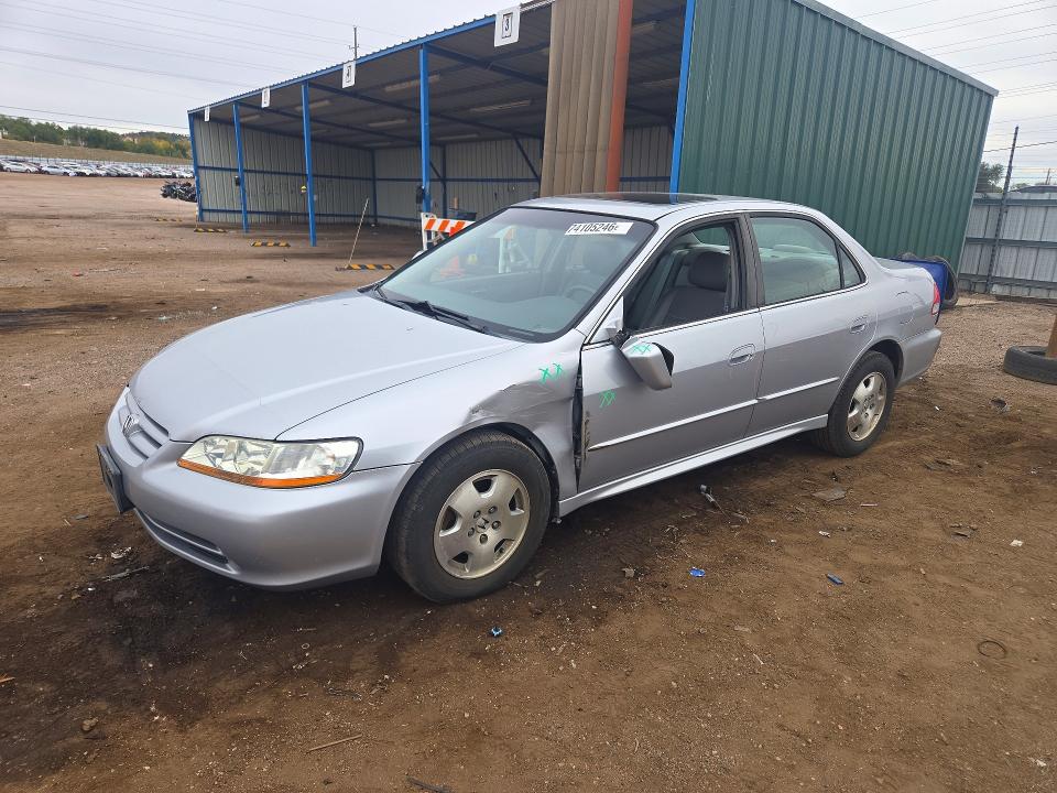 2001 Honda Accord მანქანა იყიდება აუქციონზე, vin: 1HGCG16511A041767, აუქციონის ნომერი: 74105246
