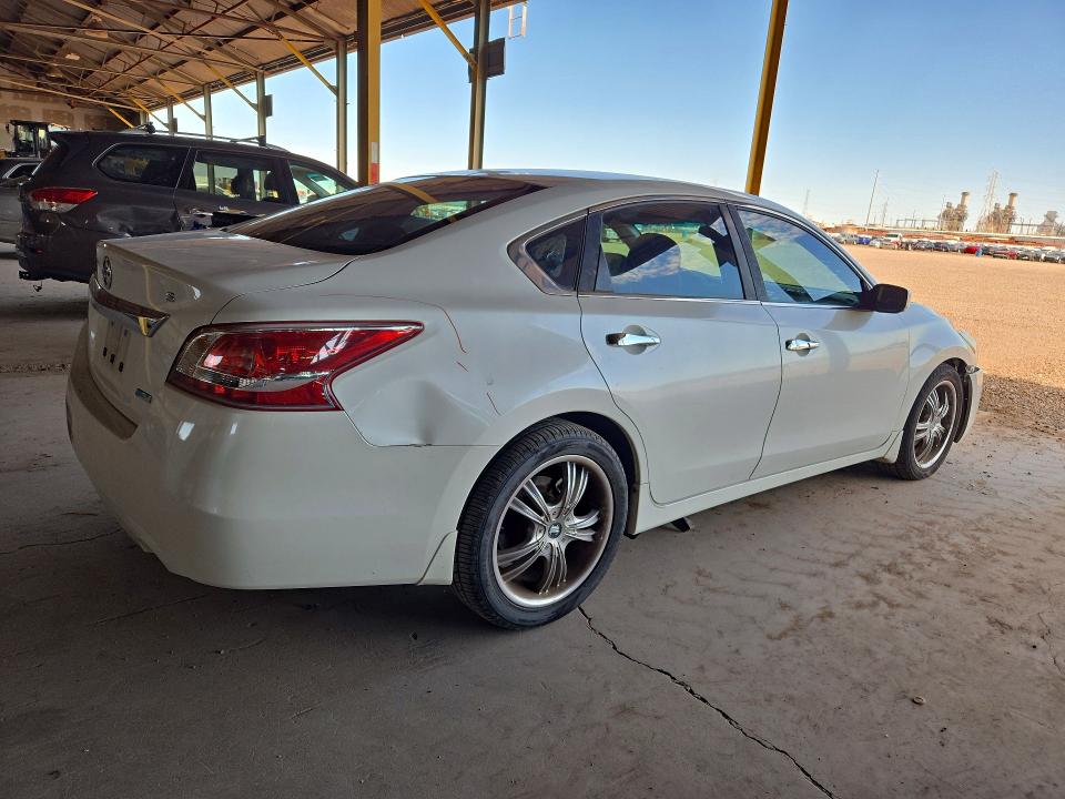 2013 Nissan Altima მანქანა იყიდება აუქციონზე, vin: 1N4AL3AP9DN527025, აუქციონის ნომერი: 70697796