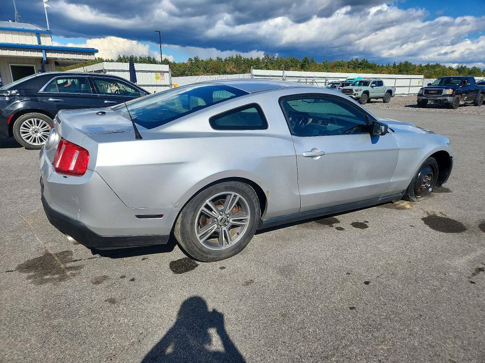 71863326 :رقم المزاد ، 1ZVBP8AM5C5212272 vin ، 2012 Ford Mustang مزاد بيع