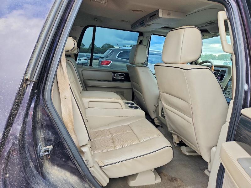 71013076 :رقم المزاد ، 5LMFU27597LJ20070 vin ، 2007 Lincoln Navigator مزاد بيع
