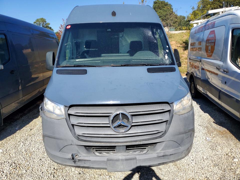 71715946 :رقم المزاد ، W1Y40CHY4MT071022 vin ، 2021 Mercedes-benz Sprinter مزاد بيع