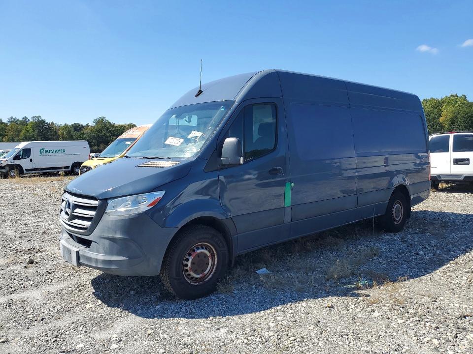 72097206 :رقم المزاد ، WD4PF1CD7KP151936 vin ، 2019 Mercedes-benz Sprinter مزاد بيع