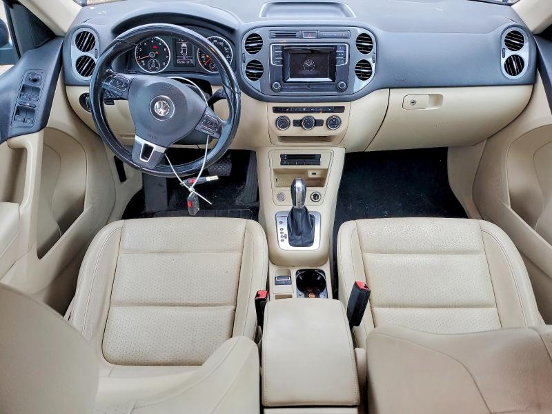 2016 Volkswagen Tiguan მანქანა იყიდება აუქციონზე, vin: WVGBV7AX0GW527490, აუქციონის ნომერი: 70104826