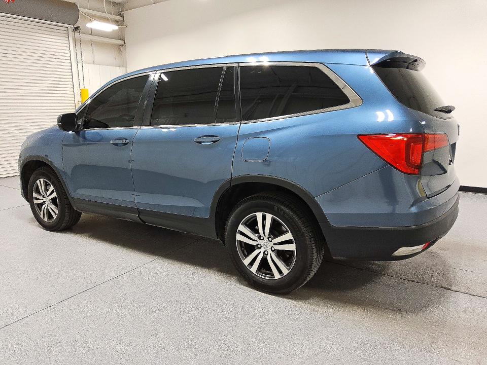 2017 Honda Pilot მანქანა იყიდება აუქციონზე, vin: 5FNYF6H58HB101644, აუქციონის ნომერი: 71888566