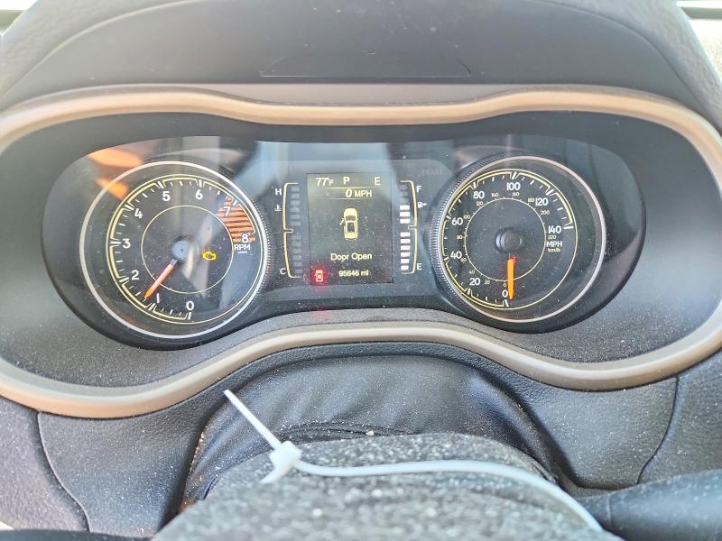 2017 Jeep Cherokee მანქანა იყიდება აუქციონზე, vin: 1C4PJMCS3HW648277, აუქციონის ნომერი: 70494066