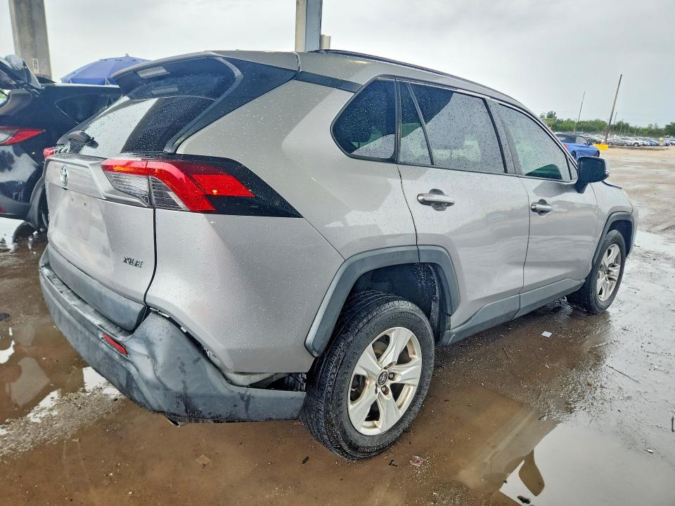 Aukcja sprzedaży 2019 Toyota Rav4, vin: 2T3W1RFV8KW013947, numer aukcji: 71087646