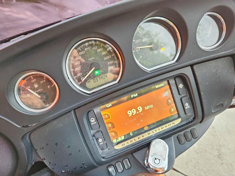 2015 Harley-davidson Flhtcu მანქანა იყიდება აუქციონზე, vin: 1HD1FCM14FB674218, აუქციონის ნომერი: 70669416