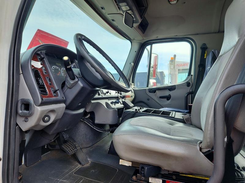 2007 Freightliner M2 მანქანა იყიდება აუქციონზე, vin: 1FVACWCT87HY91627, აუქციონის ნომერი: 70709326