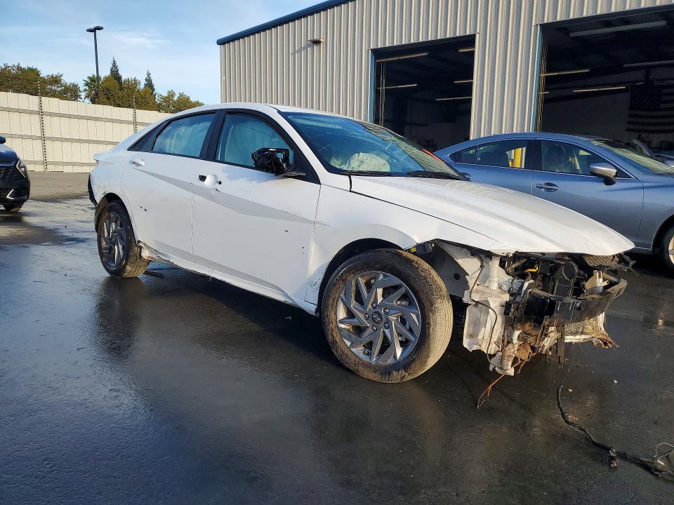 2026 Hyundai Elantra Hybrid მანქანა იყიდება აუქციონზე, vin: KMHLM4DJ2TU205629, აუქციონის ნომერი: 71635456