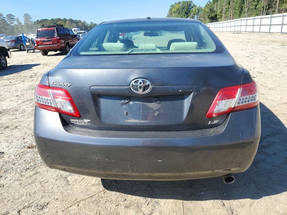 71961936 :رقم المزاد ، 4T1BF3EK9AU116676 vin ، 2010 Toyota Camry مزاد بيع