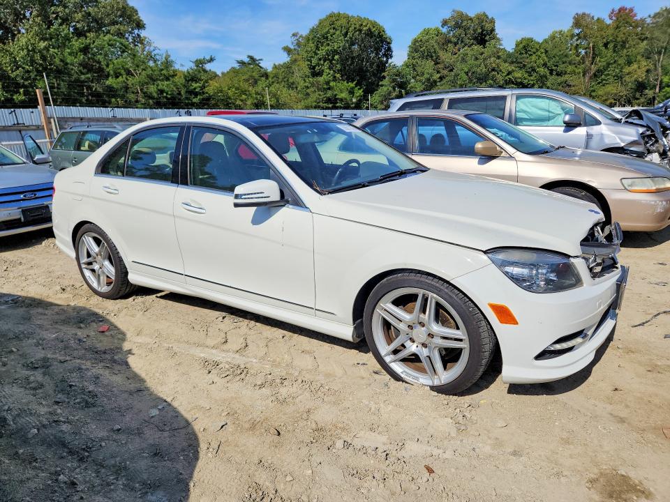 Продажа на аукционе авто 2011 Mercedes-benz C, vin: WDDGF5EB5BA483993, номер лота: 69851356