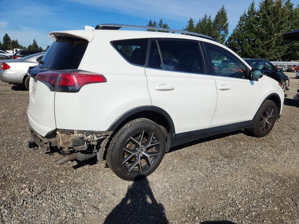 Продажа на аукционе авто 2016 Toyota Rav4, vin: JTMJFREV6GJ052023, номер лота: 70671166