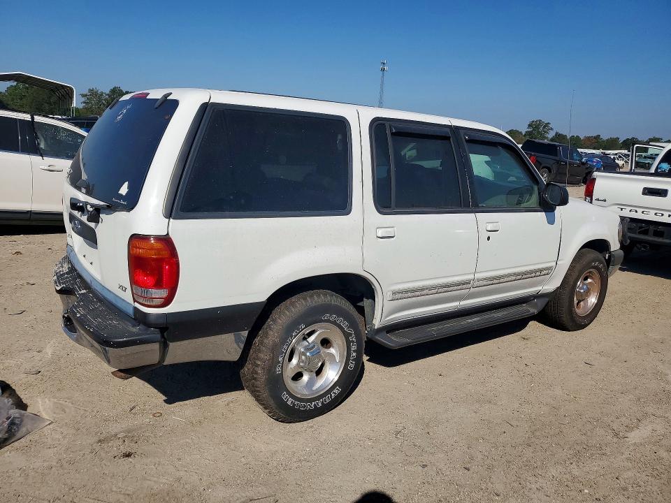 Продажа на аукционе авто 2000 Ford Explorer, vin: 1FMZU63E7YZB06888, номер лота: 72664766