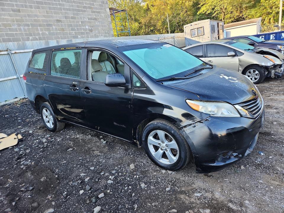 2013 Toyota Sienna მანქანა იყიდება აუქციონზე, vin: 5TDZK3DCXDS289771, აუქციონის ნომერი: 72149466