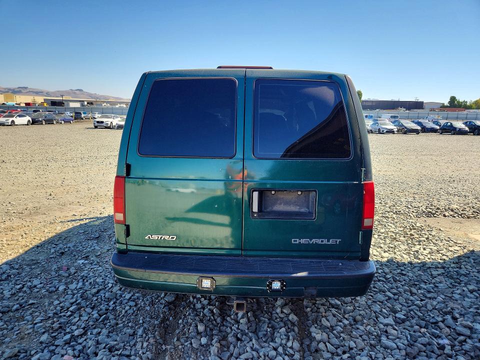 71610646 :رقم المزاد ، 1GNDM19W7WB209131 vin ، 1998 Chevrolet Astro مزاد بيع
