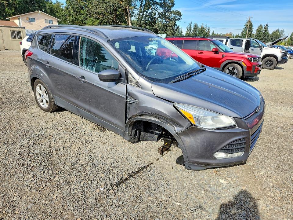 2014 Ford Escape მანქანა იყიდება აუქციონზე, vin: 1FMCU9GXXEUD27915, აუქციონის ნომერი: 69464706