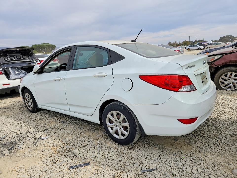 Продаж на аукціоні авто 2013 Hyundai Accent, vin: KMHCT4AE3DU284286, номер лоту: 71106366