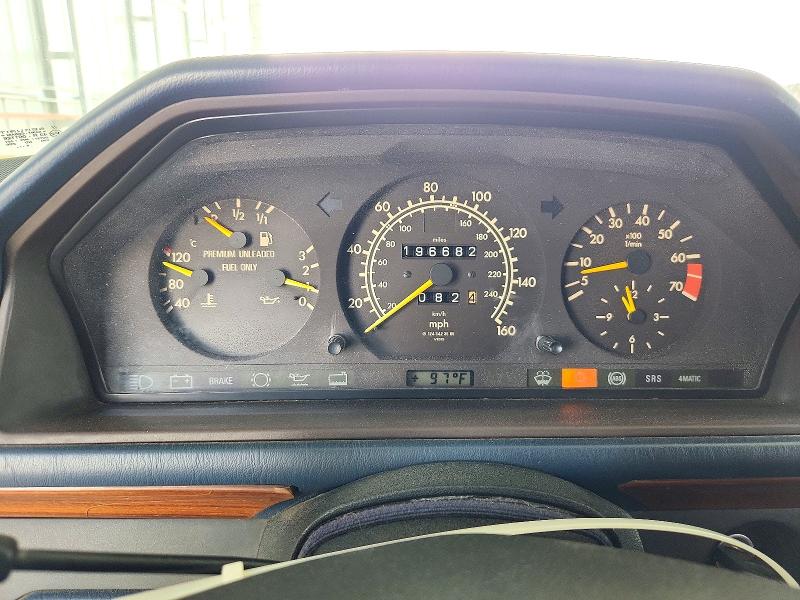 1992 Mercedes-benz 300 მანქანა იყიდება აუქციონზე, vin: WDBED90D0NF197112, აუქციონის ნომერი: 72978346