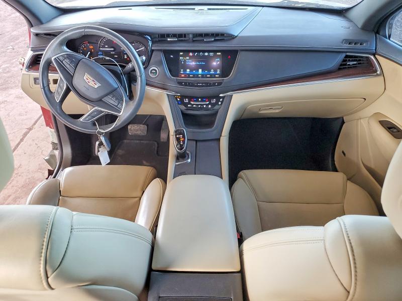 72022926 :رقم المزاد ، 1GYKNCRSXHZ106599 vin ، 2017 Cadillac Xt5 مزاد بيع