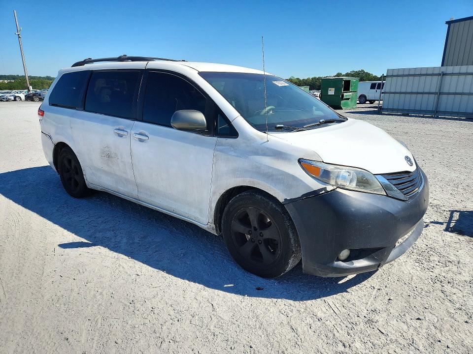 2012 Toyota Sienna მანქანა იყიდება აუქციონზე, vin: 5TDKK3DC0CS207952, აუქციონის ნომერი: 71691206