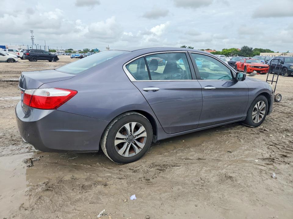 2015 Honda Accord მანქანა იყიდება აუქციონზე, vin: 1HGCR2F38FA197312, აუქციონის ნომერი: 71548966