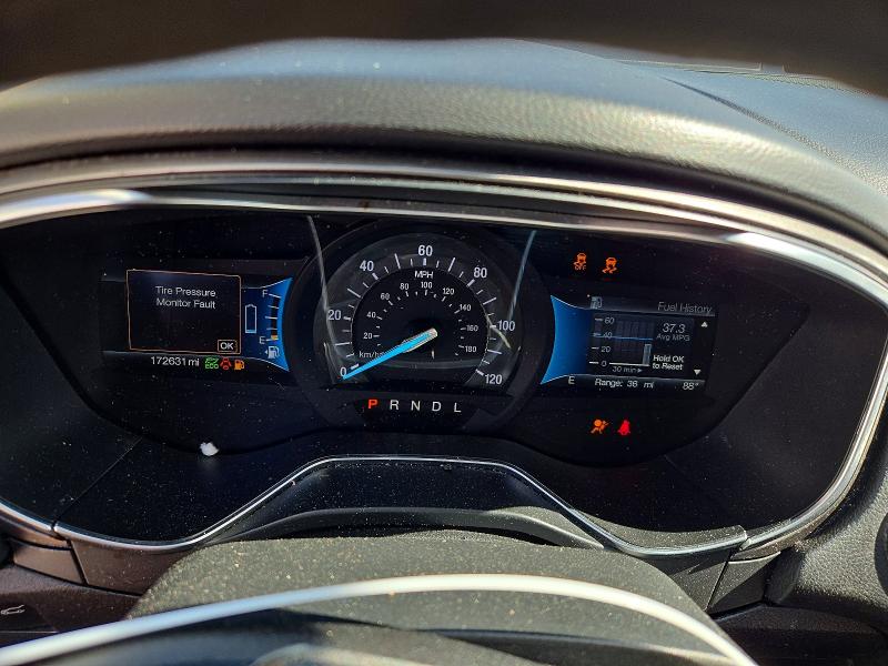 70473896 :رقم المزاد ، 3FA6P0UU6JR122243 vin ، 2018 Ford Fusion مزاد بيع