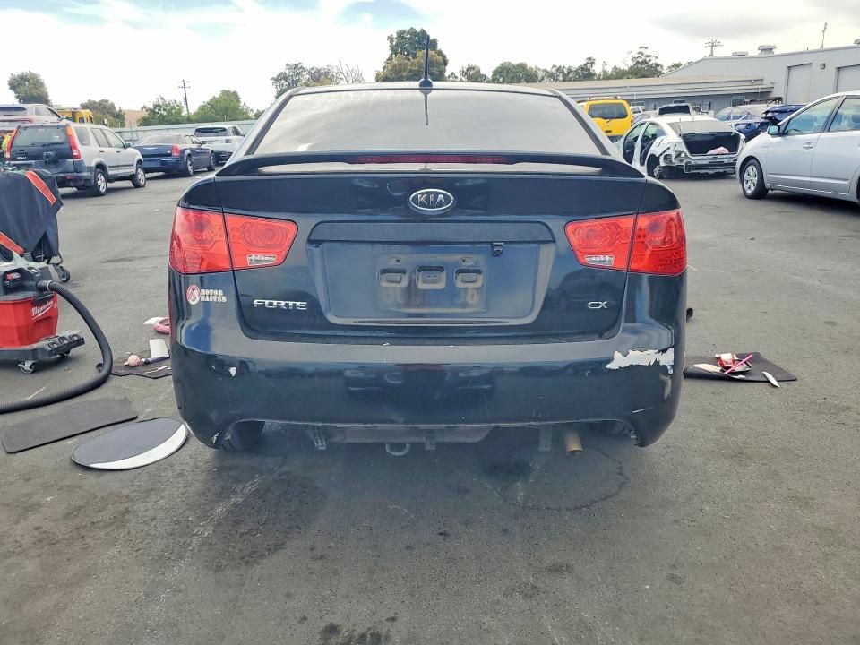 71430146 :رقم المزاد ، KNAFU4A24A5239154 vin ، 2010 Kia Forte مزاد بيع