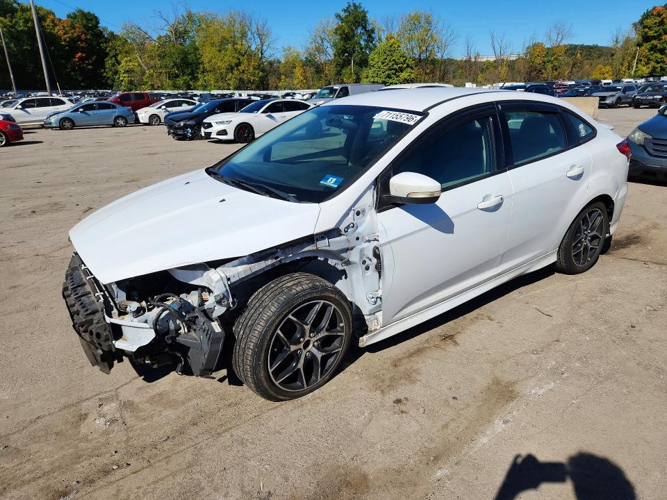 Auction sale of the 2016 Ford Focus, vin: 1FADP3F28GL240337, lot number: 71155796