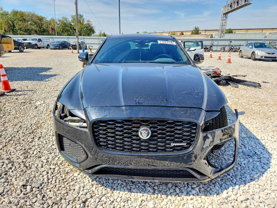 Продаж на аукціоні авто 2024 Jaguar Xf, vin: SAJBL4GX7RCY93579, номер лоту: 71223156