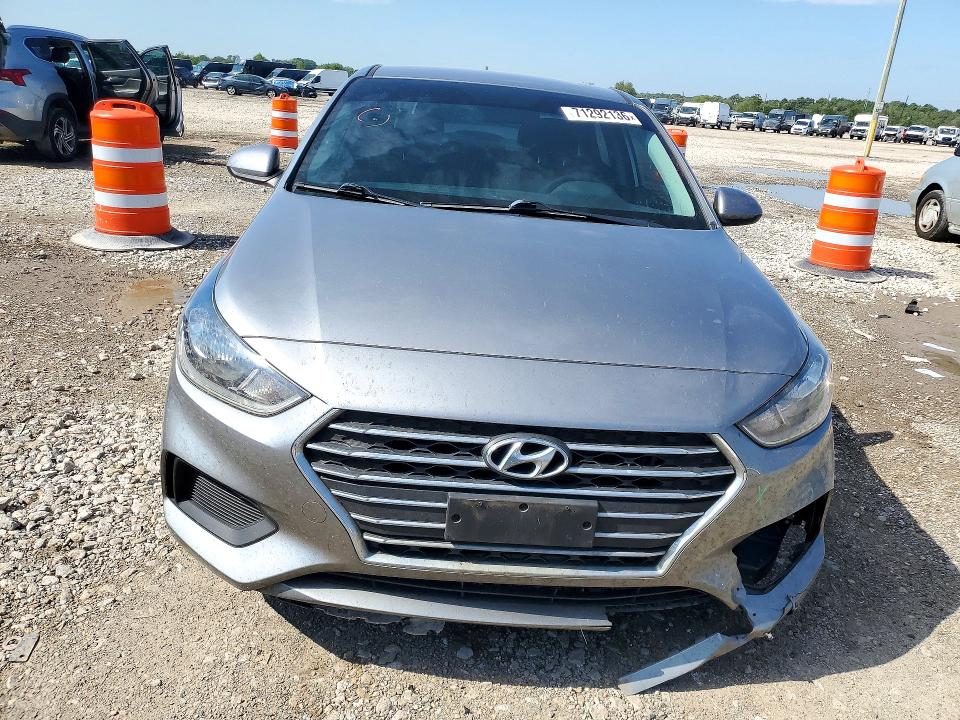 2021 Hyundai Accent მანქანა იყიდება აუქციონზე, vin: 3KPC24A6XME137171, აუქციონის ნომერი: 71292136