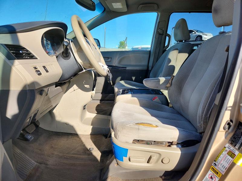 71502826 :رقم المزاد ، 5TDKK3DC8ES406895 vin ، 2014 Toyota Sienna مزاد بيع
