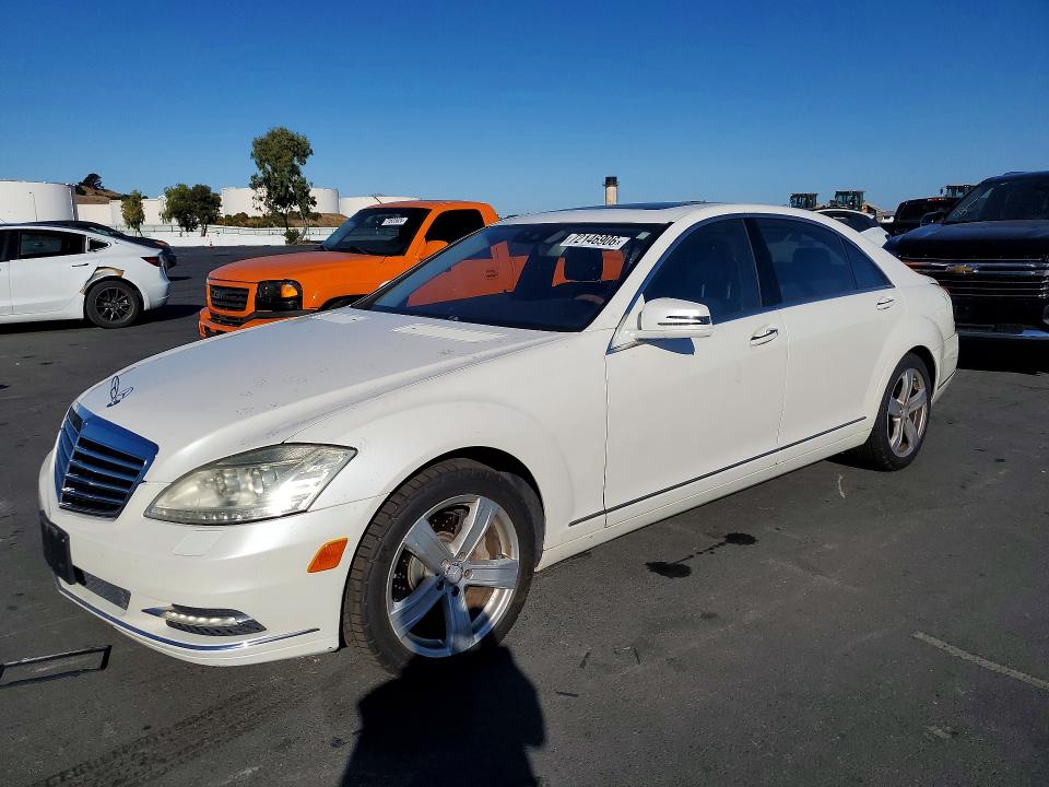 2011 Mercedes-benz S მანქანა იყიდება აუქციონზე, vin: WDDNG7BB7BA389280, აუქციონის ნომერი: 72146906