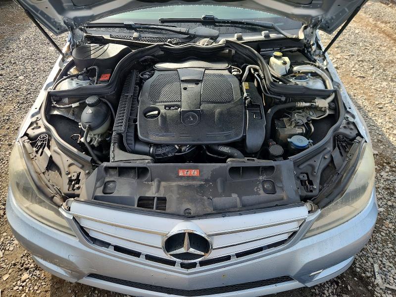 Продажа на аукционе авто 2013 Mercedes-benz C, vin: WDDGF8AB4DA832457, номер лота: 71838636
