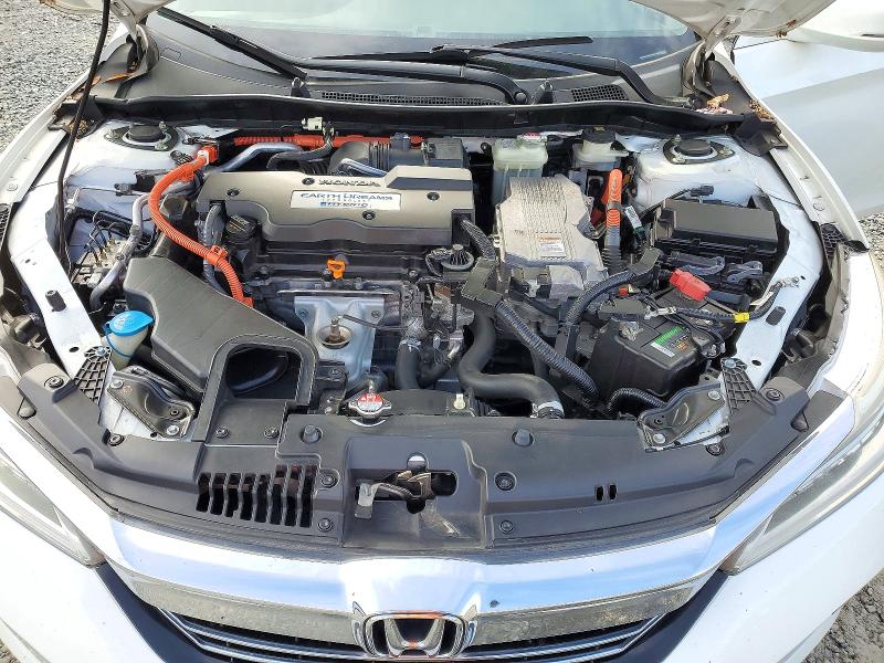 Продажа на аукционе авто 2017 Honda Accord, vin: JHMCR6F75HC013071, номер лота: 72908876